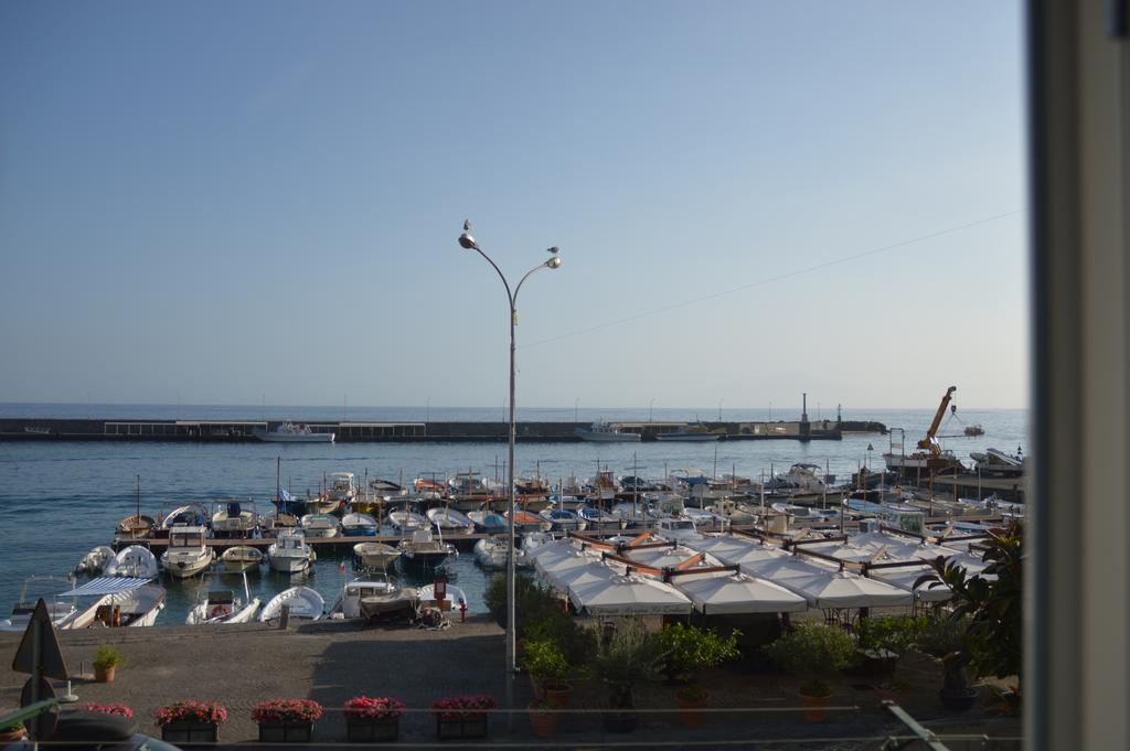 Il Porto Capri Casa Vacanza Bagian luar foto